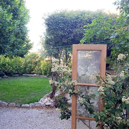 Chambre d'hôtes face au lavoir Méthamis Exterior foto