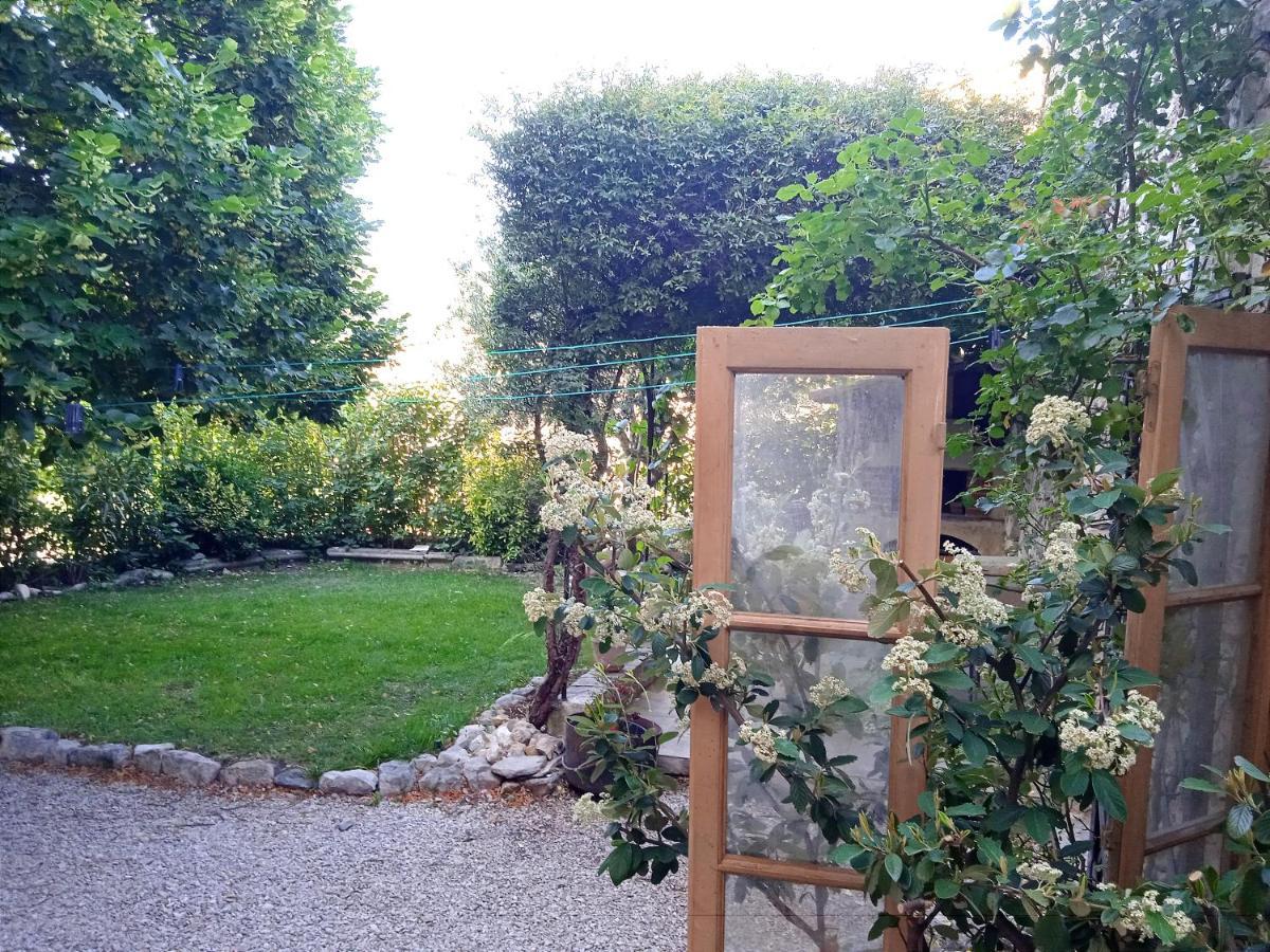 Chambre d'hôtes face au lavoir Méthamis Exterior foto